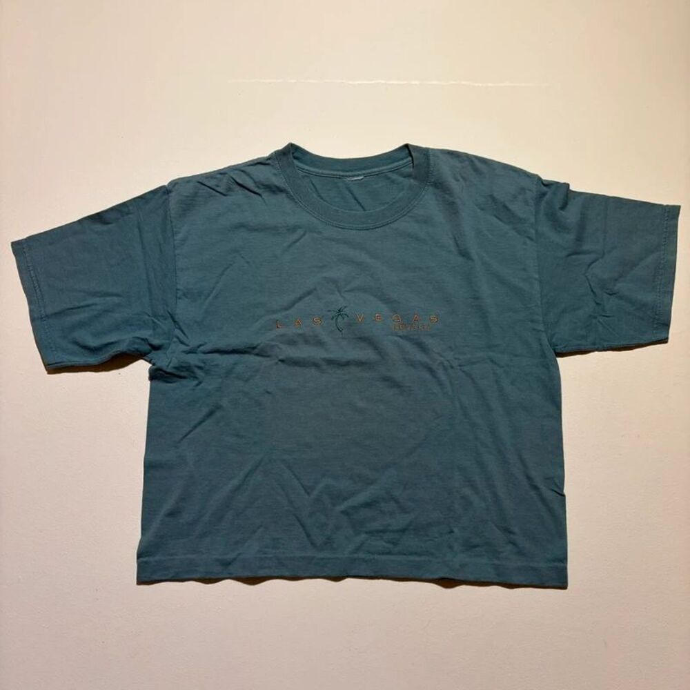 Retro Boxy Fit Women's Cropped Tee Shirt Las Vegas Nevada